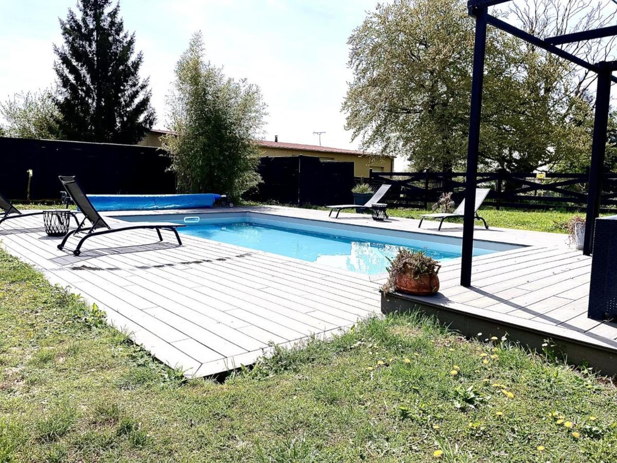 Le Paddock - Chambres Et Table D'Hotes Le Déluge Exterior photo